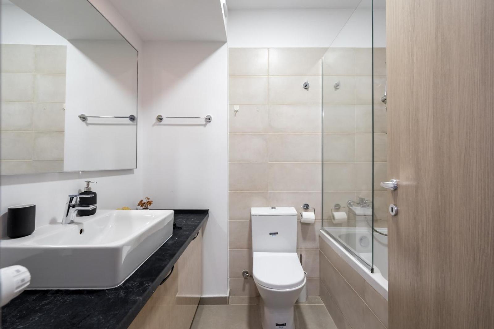 A Home Away - Politehnica Park Bukarest Exterior foto