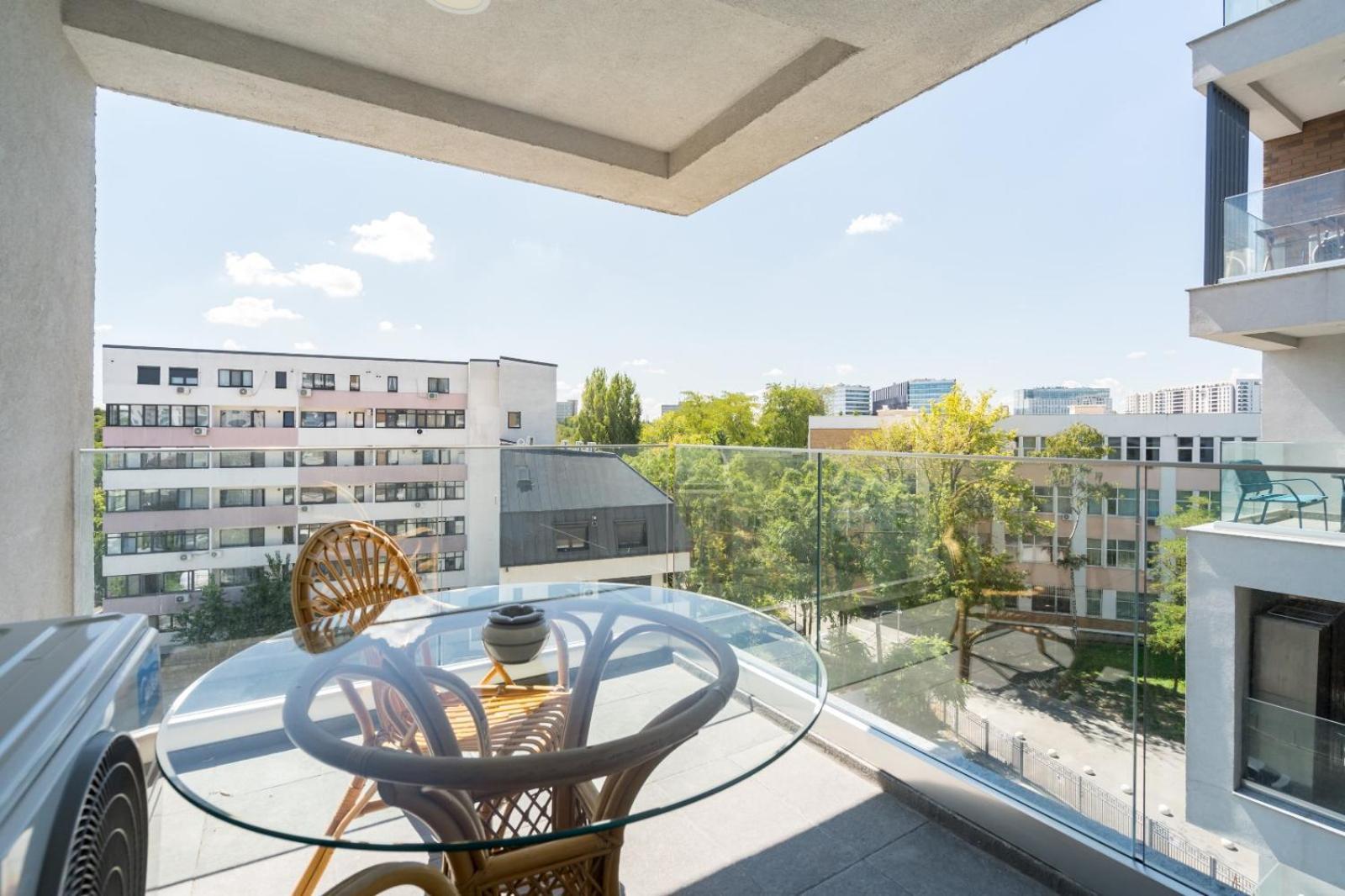 A Home Away - Politehnica Park Bukarest Exterior foto